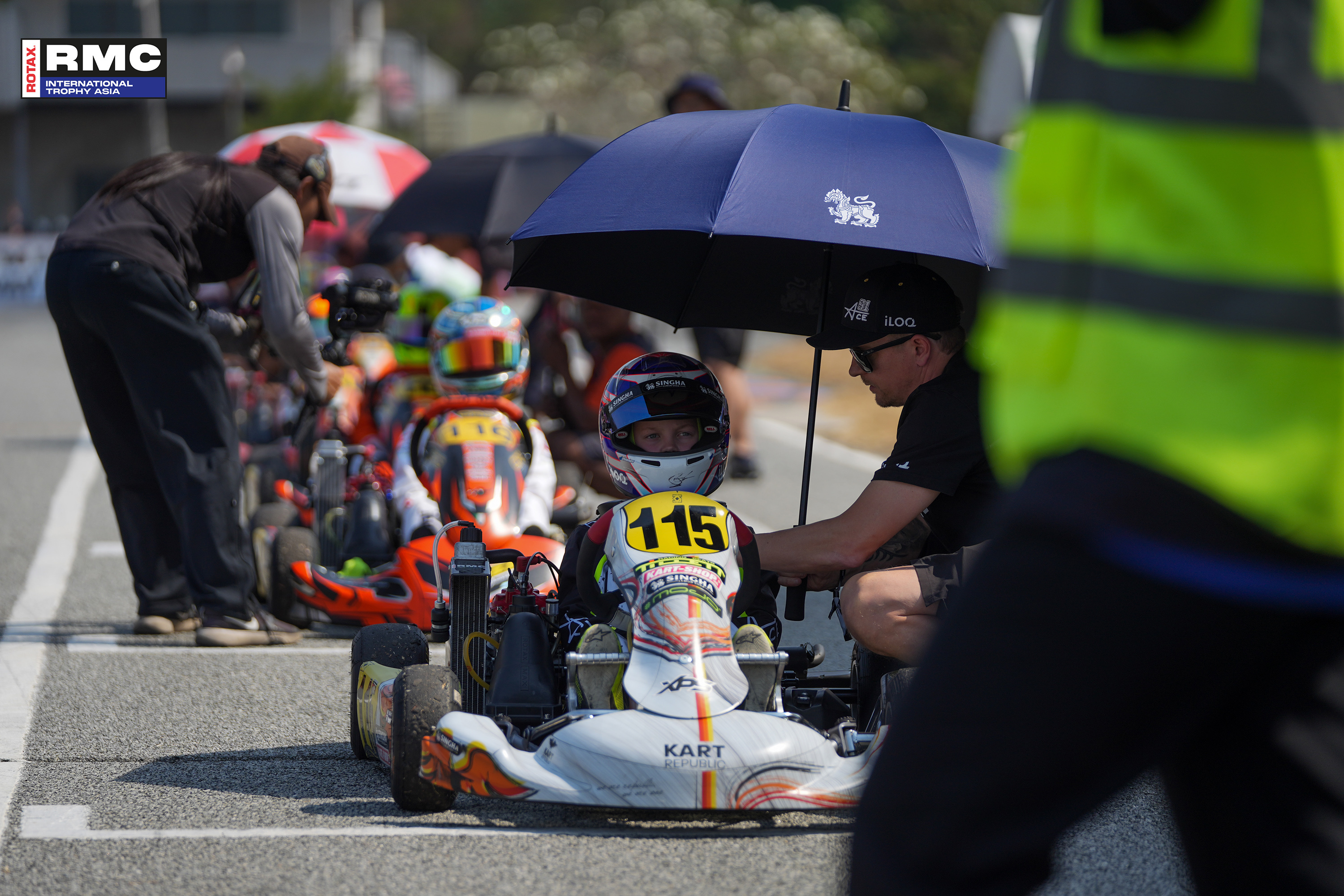 RMCIT Asia Kimi and Robin Raikkonen shortly before the start of Mini MAX Finals